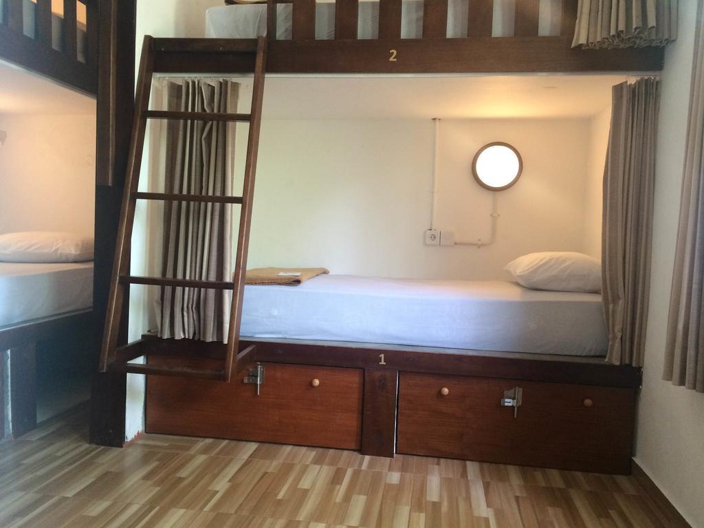 קוטה לומבוק Kayun Hostel Downtown מראה חיצוני תמונה