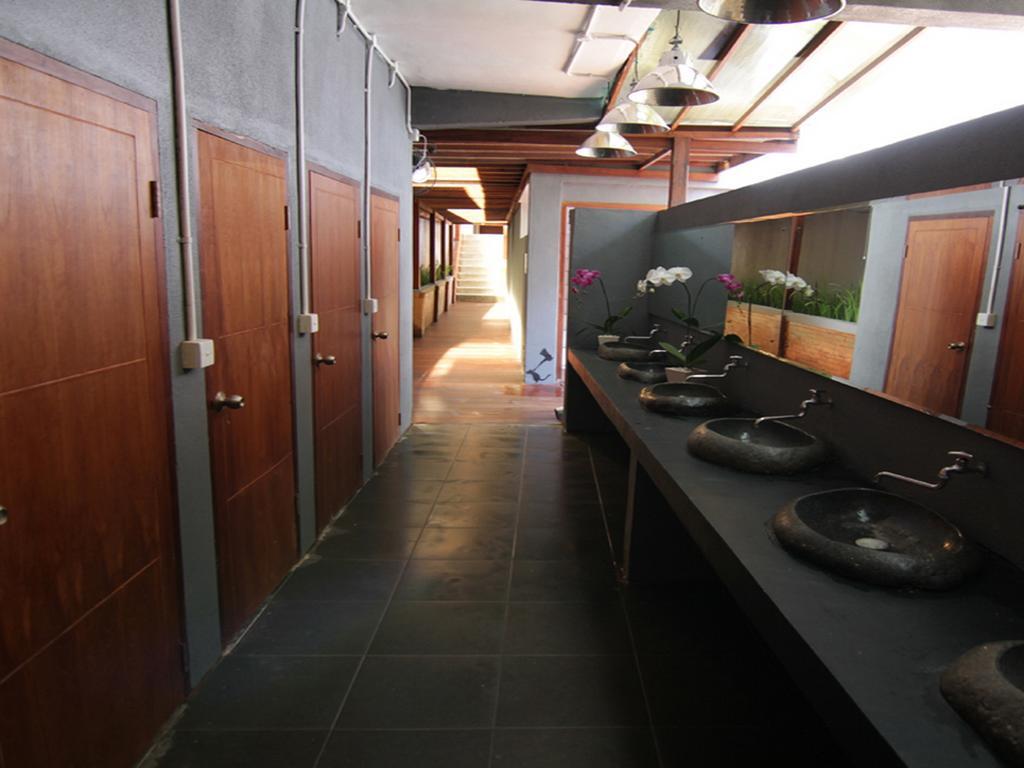 קוטה לומבוק Kayun Hostel Downtown חדר תמונה