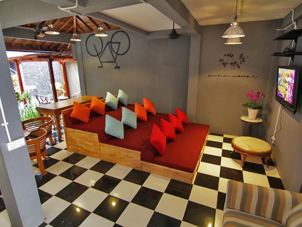 קוטה לומבוק Kayun Hostel Downtown מראה חיצוני תמונה