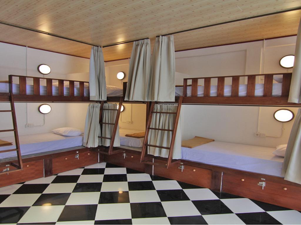 קוטה לומבוק Kayun Hostel Downtown חדר תמונה