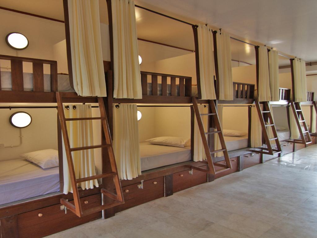 קוטה לומבוק Kayun Hostel Downtown חדר תמונה