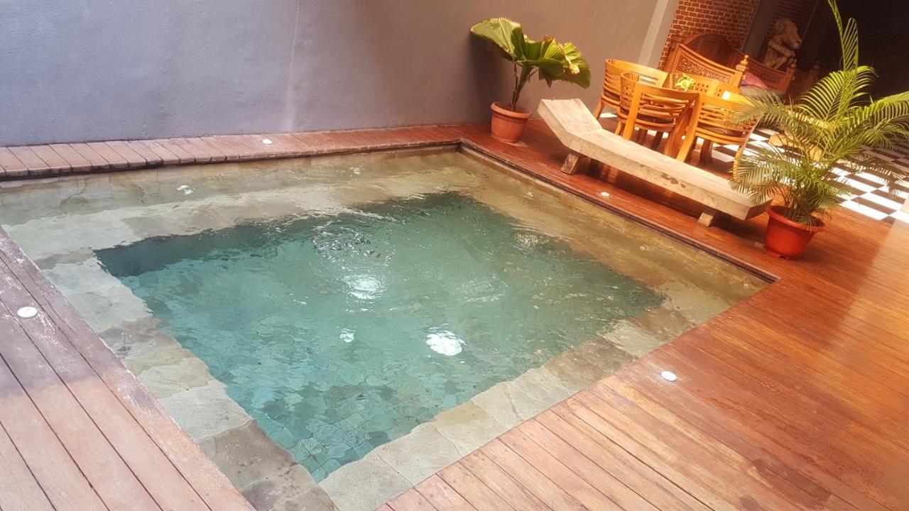 קוטה לומבוק Kayun Hostel Downtown מראה חיצוני תמונה